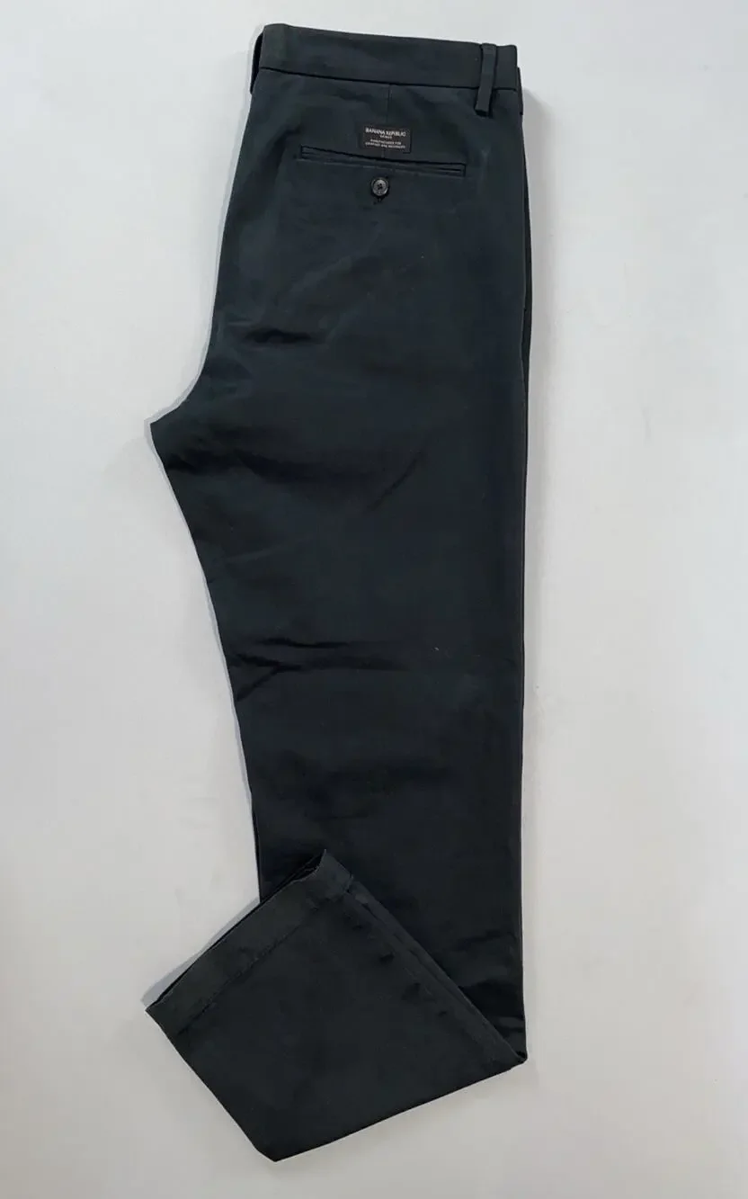Banana Republic Aiden Slim Fit Rapid Movement RMC Chino Pants. Black, 36X35. GUC